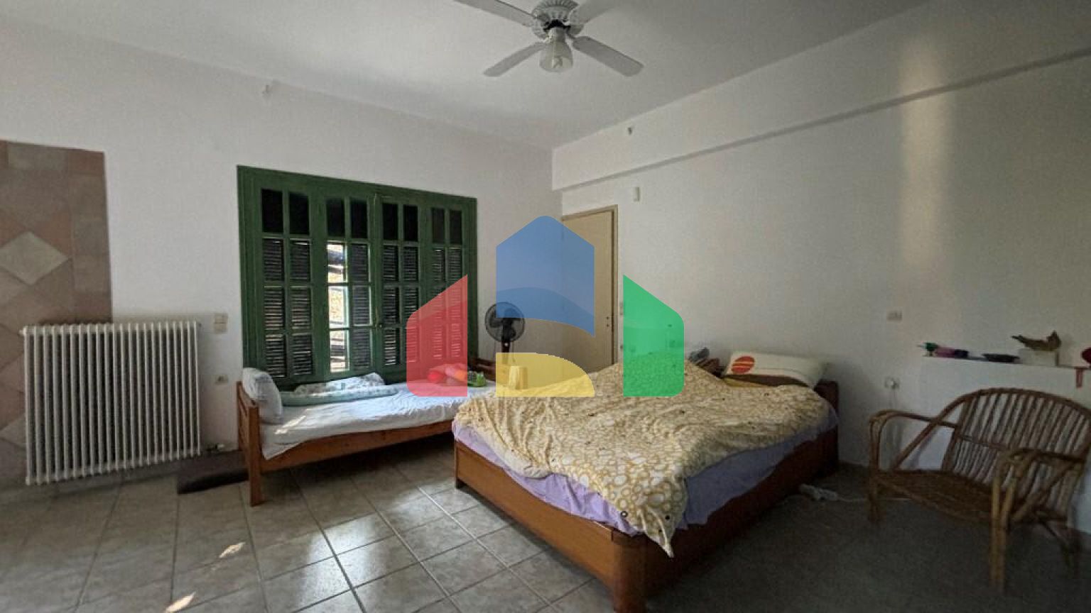 Продаж - Котедж 350 m² о. Закінф