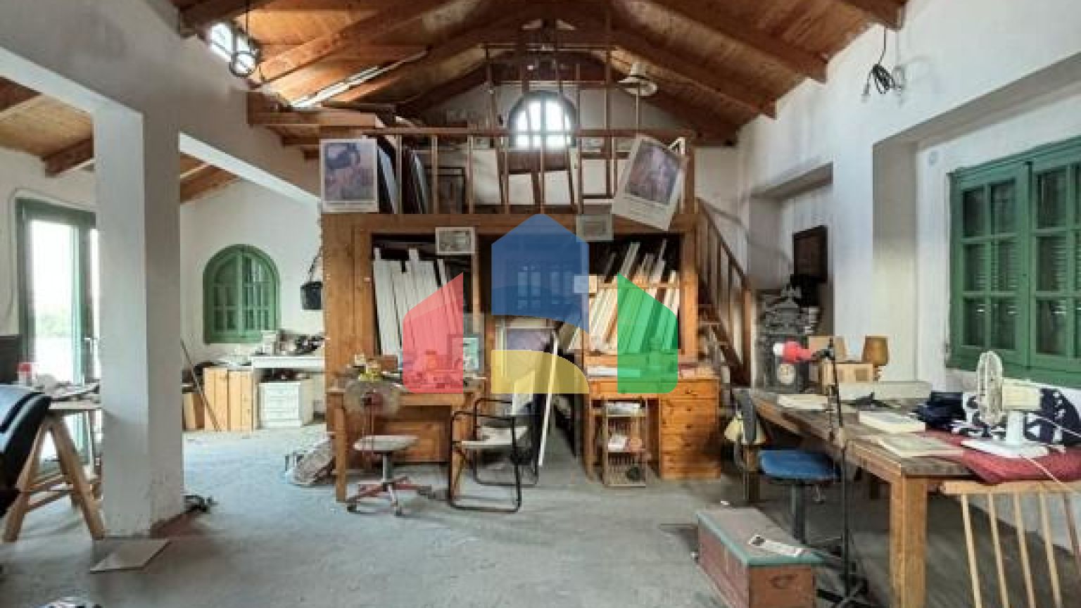 Продаж - Котедж 350 m² о. Закінф