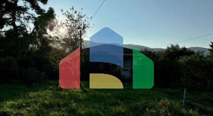 Продаж - Котедж 350 m² о. Закінф