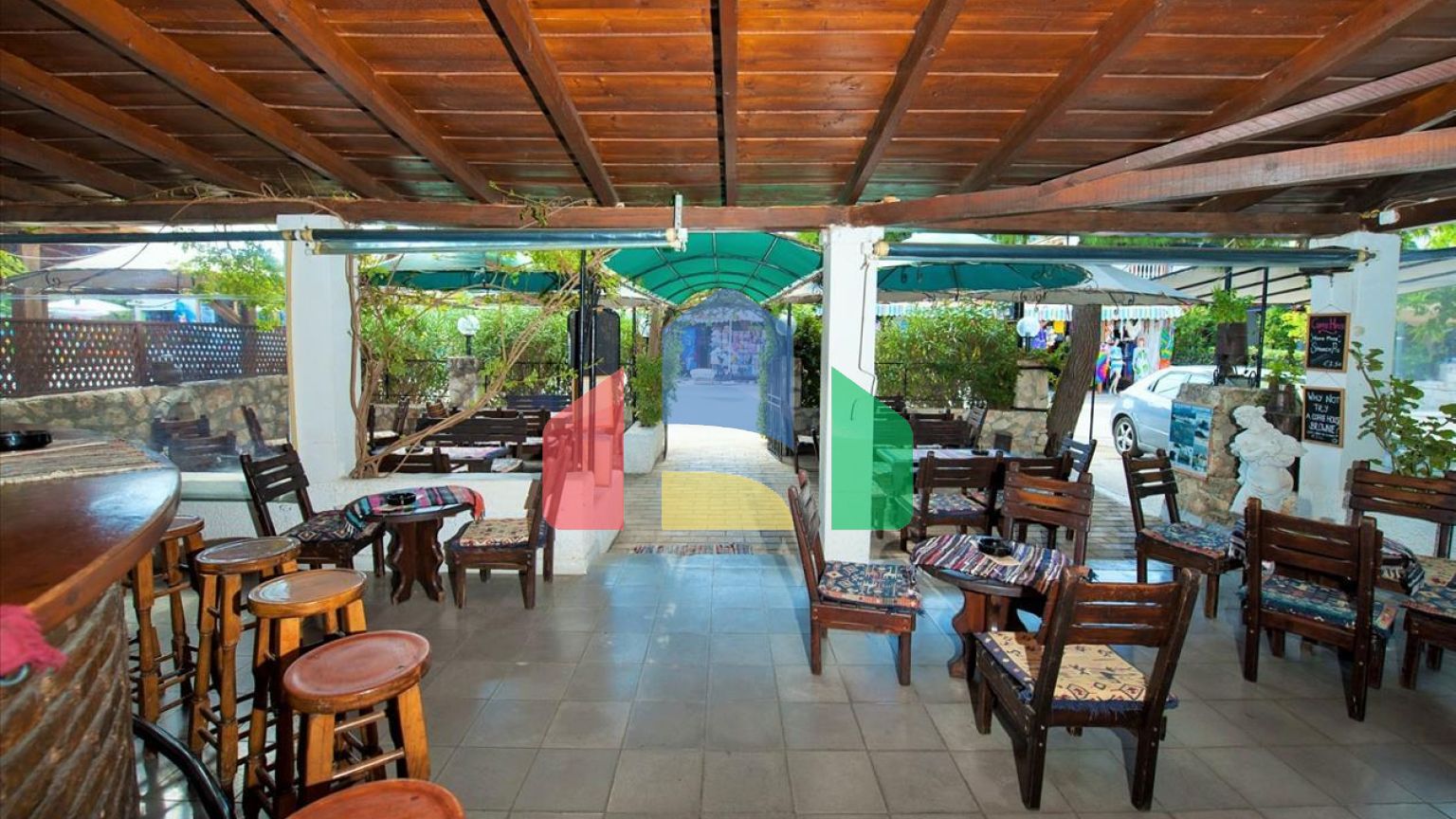 Продажа - Бизнес 100 m² о. Закинф