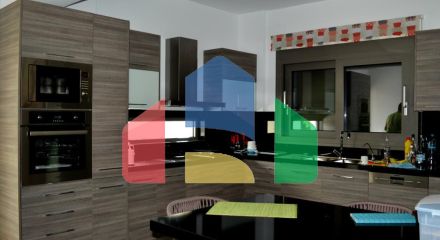 Продаж - Вілла 350 m² о. Закінф