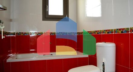 Продаж - Вілла 350 m² о. Закінф