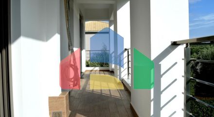 Продаж - Вілла 350 m² о. Закінф