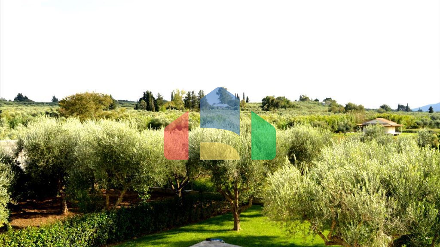 Продаж - Вілла 350 m² о. Закінф