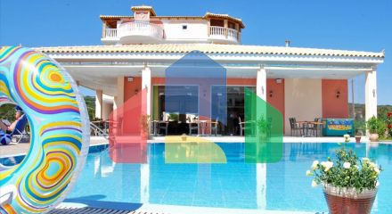 Продаж - Готель 1600 m² о. Закінф