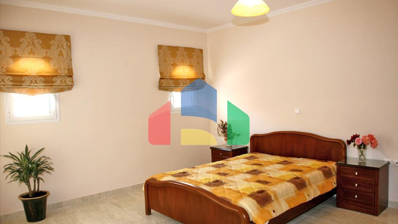 Продаж - Готель 1600 m² о. Закінф