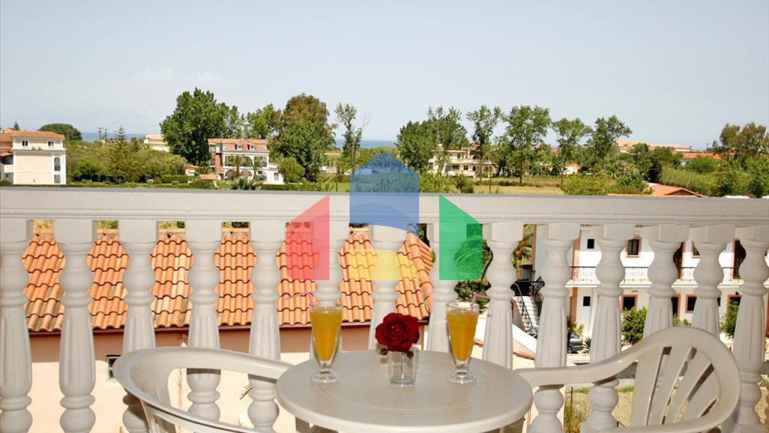 Продаж - Готель 1600 m² о. Закінф