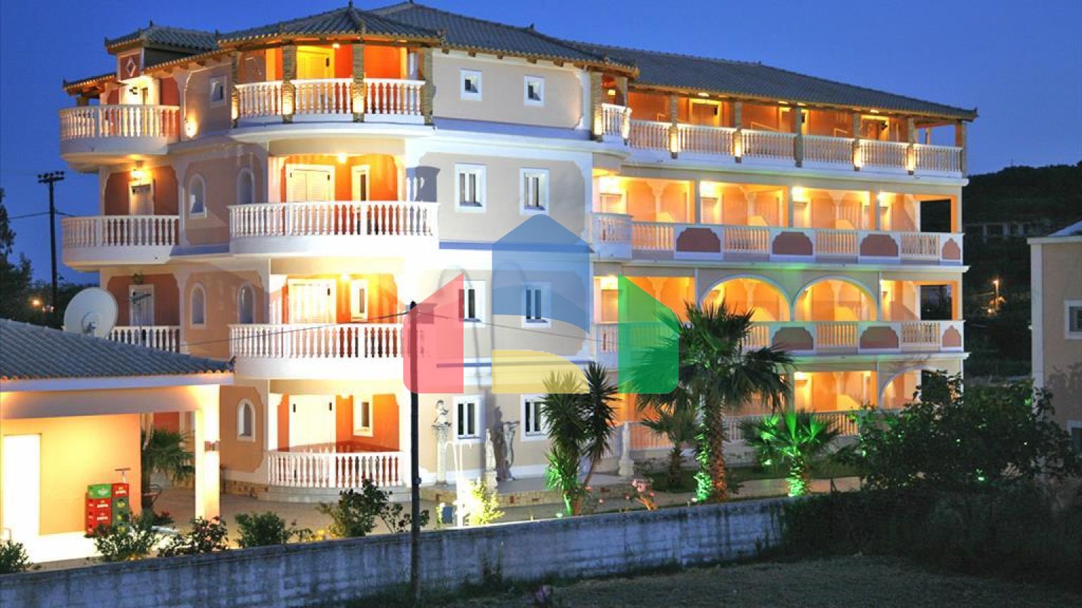 Продаж - Готель 1600 m² о. Закінф