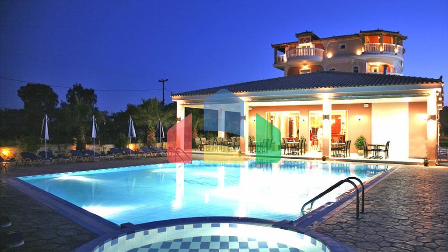 Продаж - Готель 1600 m² о. Закінф