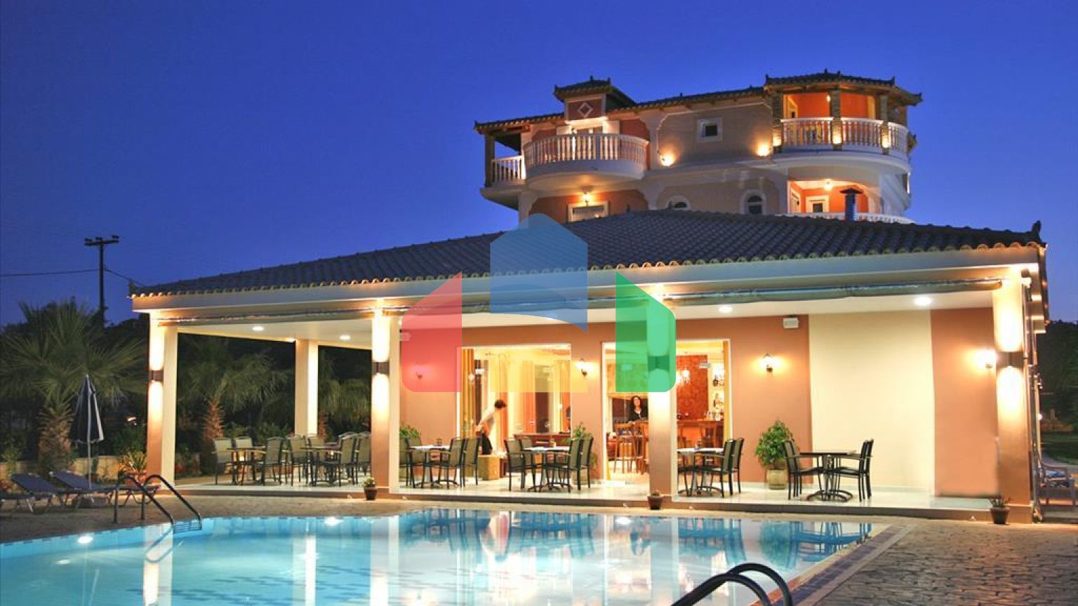 Продаж - Готель 1600 m² о. Закінф