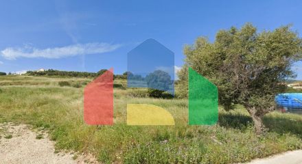 Продаж - Земельна ділянка 4150 m² о. Закінф