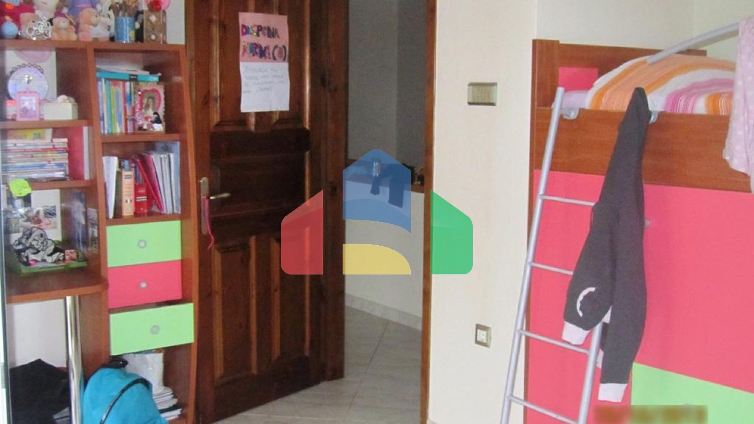 Продаж - Котедж 300 m² о. Закінф