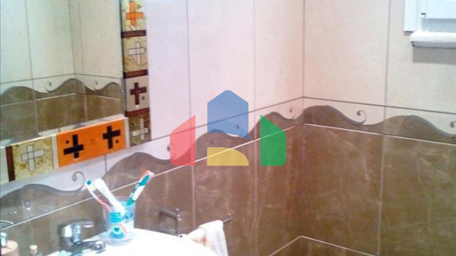 Продаж - Котедж 300 m² о. Закінф