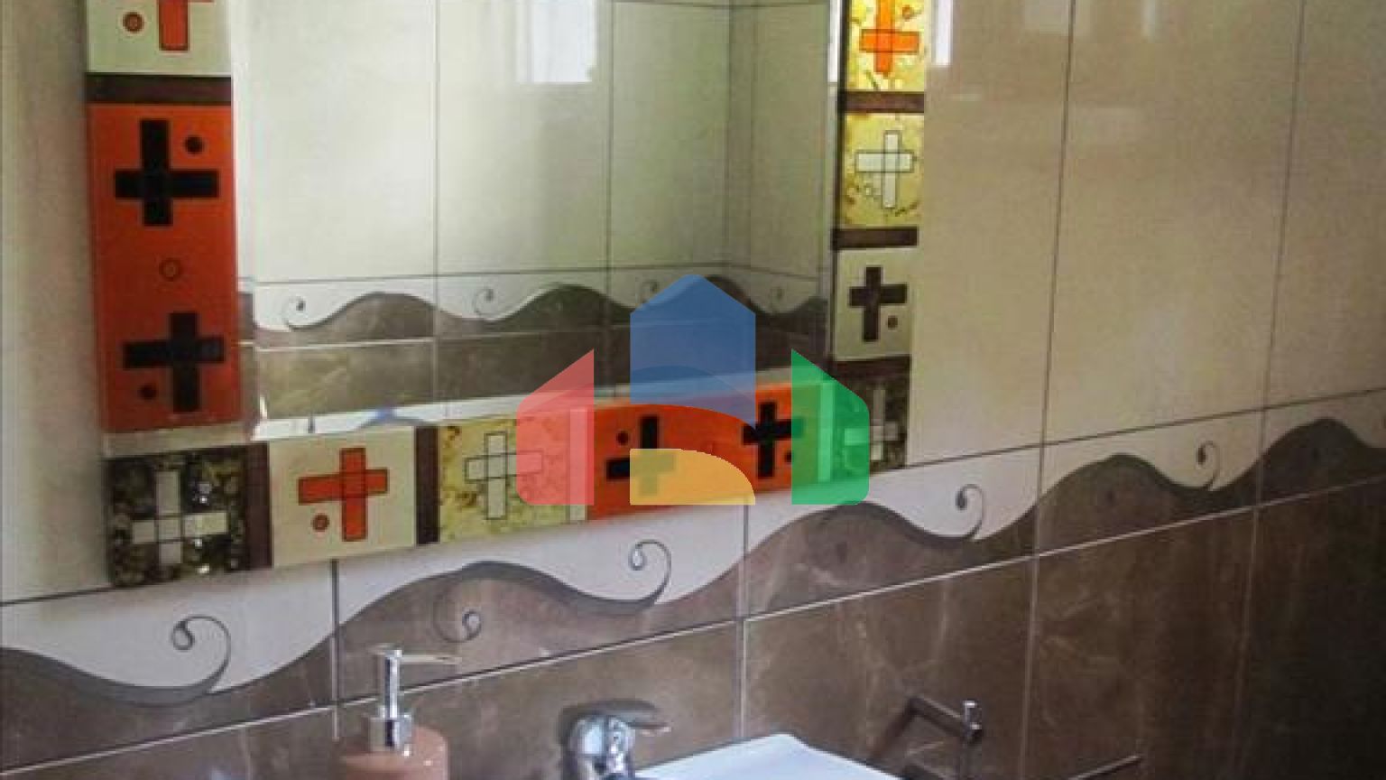 Продаж - Котедж 300 m² о. Закінф