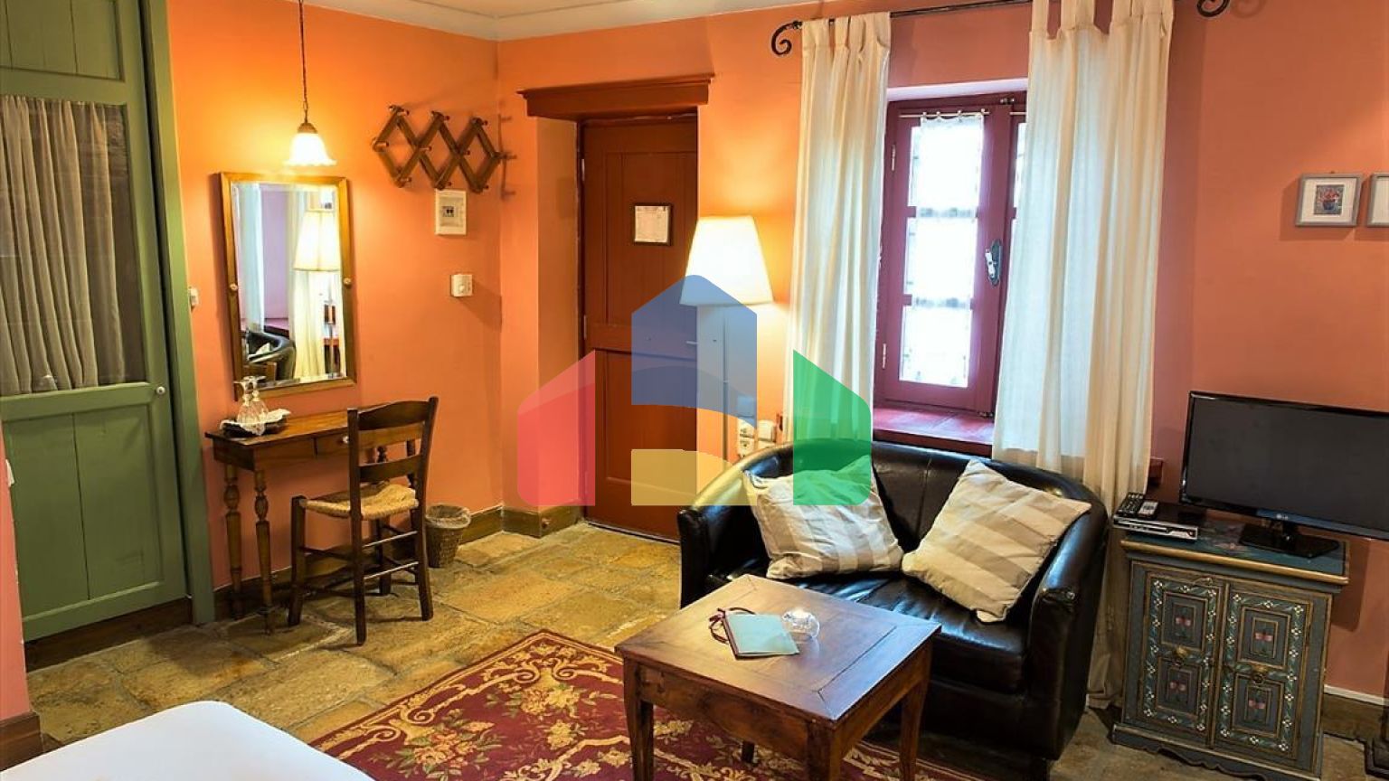 Продажа - Гостиница 625 m² в Эпире