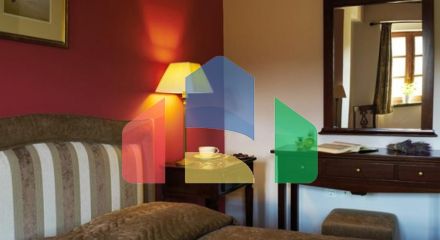 Продаж - Готель 1000 m² в Епірі