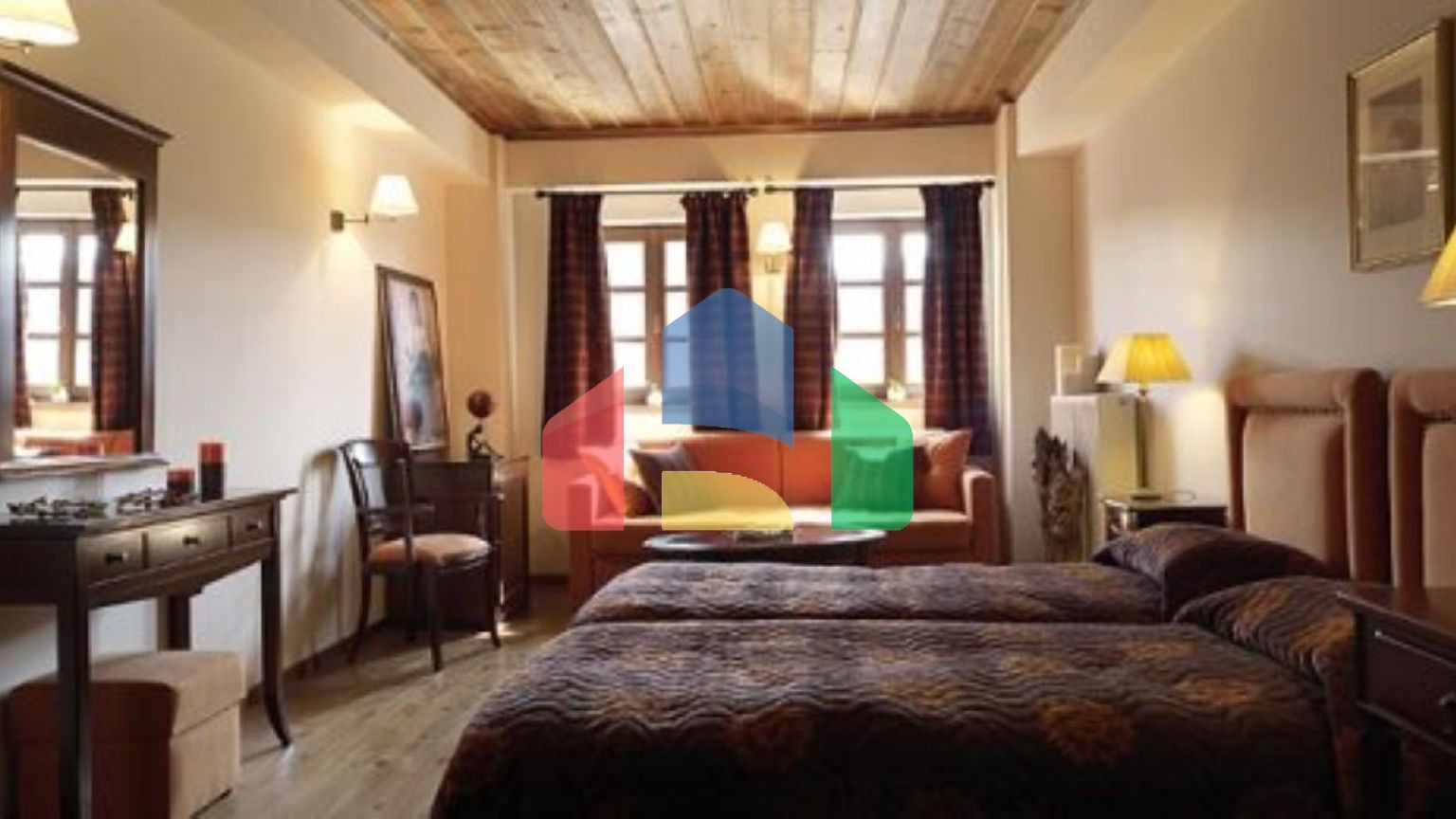 Продаж - Готель 1000 m² в Епірі