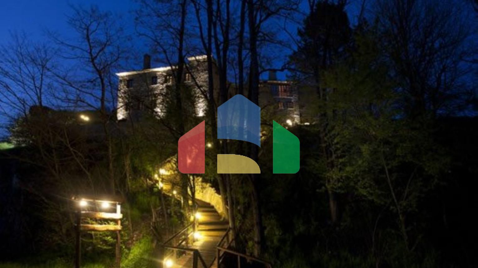 Продаж - Готель 1000 m² в Епірі