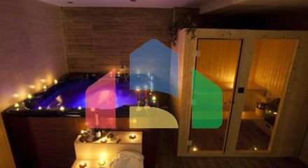 Продаж - Готель 1000 m² в Епірі