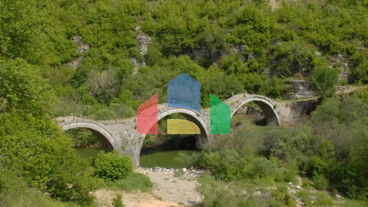 Продаж - Готель 1000 m² в Епірі