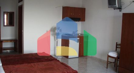 Продаж - Готель 412 m² на островах