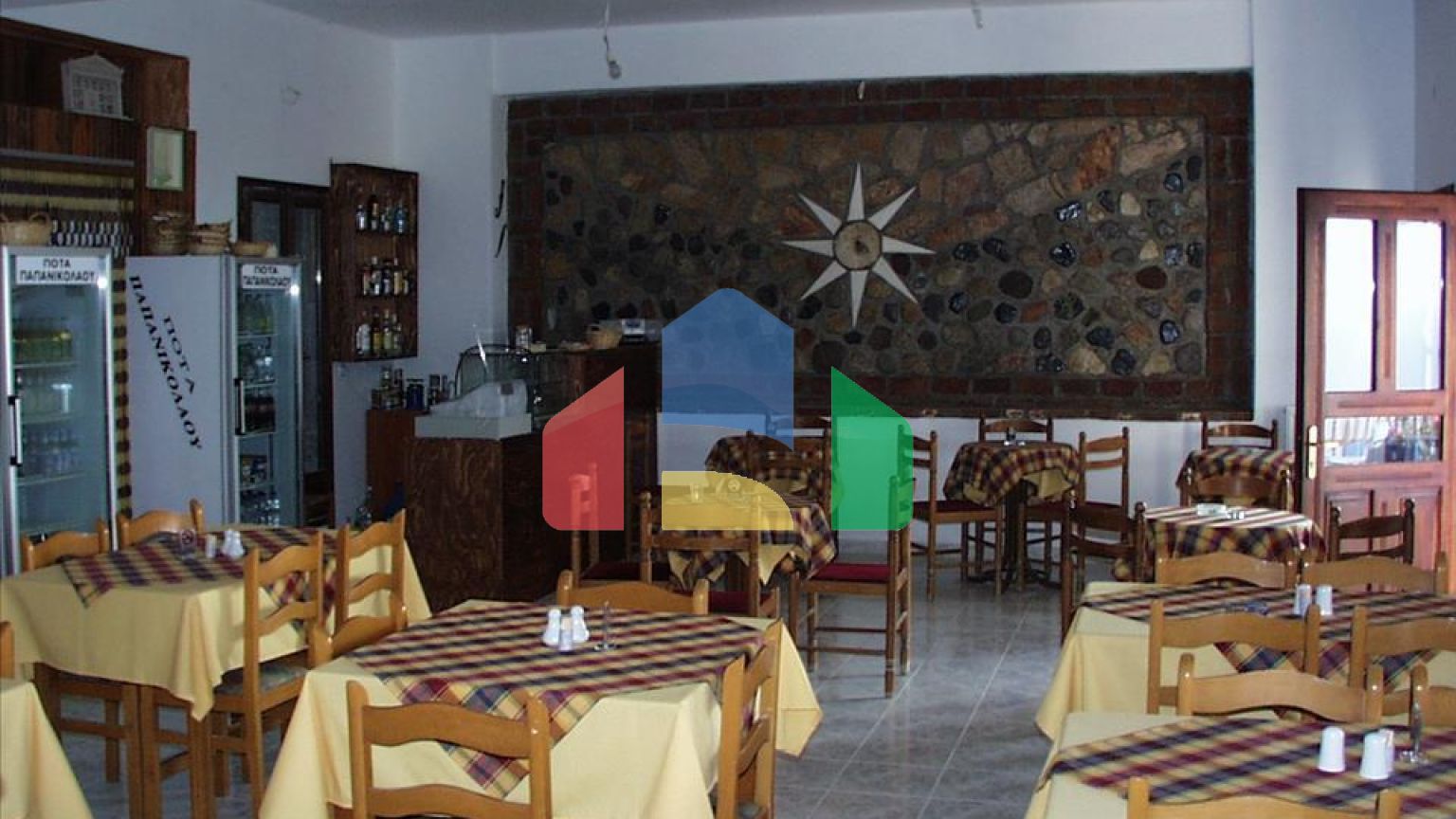 Продаж - Готель 412 m² на островах