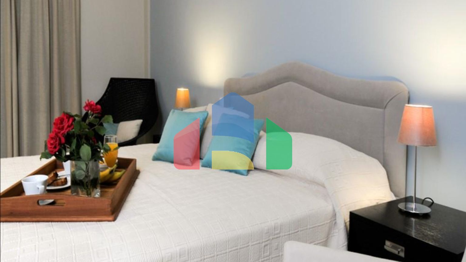 Продаж - Готель 1000 m² на островах