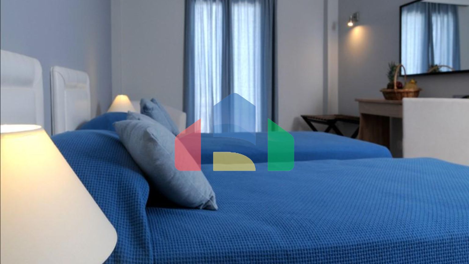 Продаж - Готель 1000 m² на островах