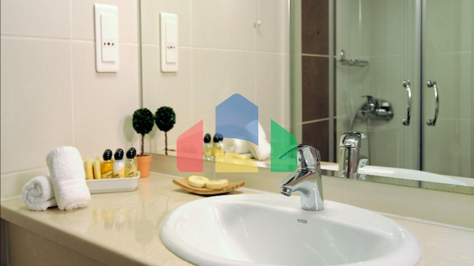 Продаж - Готель 1000 m² на островах