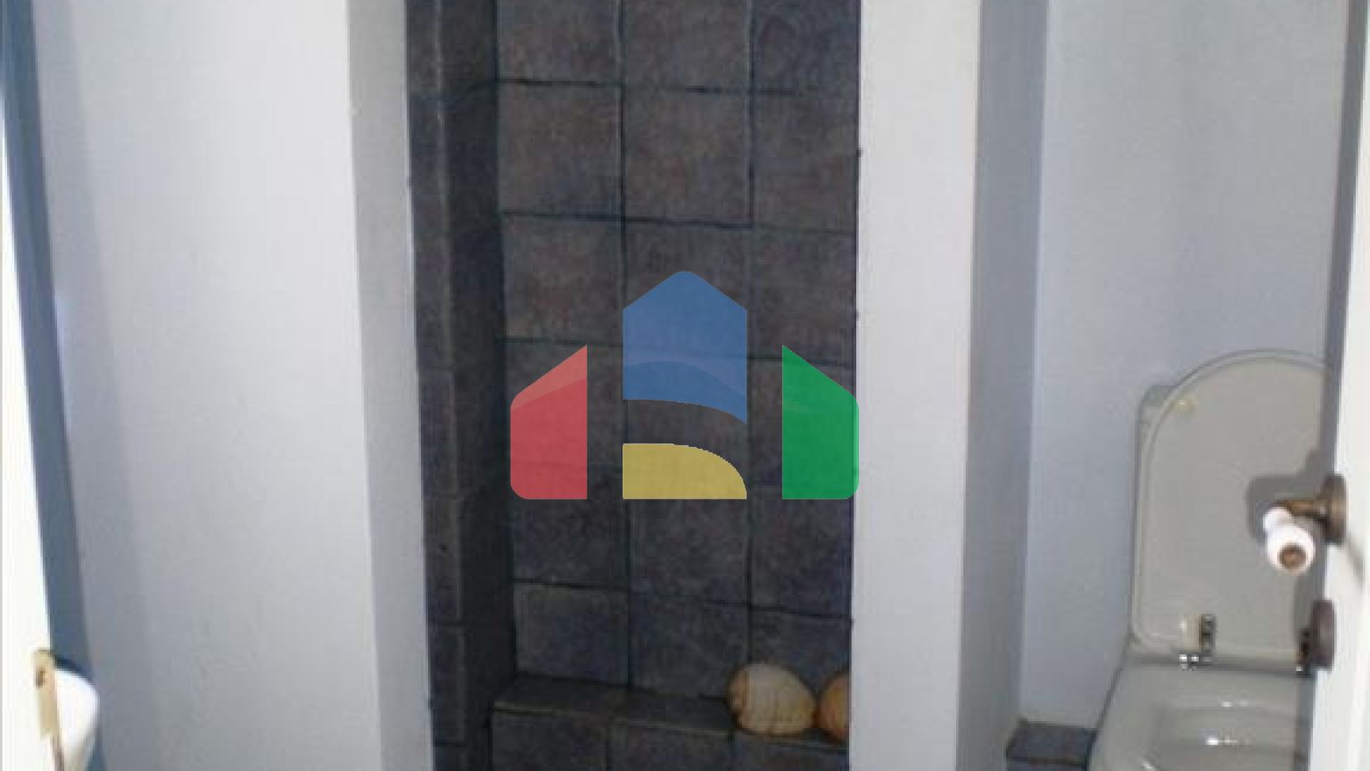 Продаж - Котедж 280 m² на островах