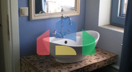 Продаж - Котедж 280 m² на островах