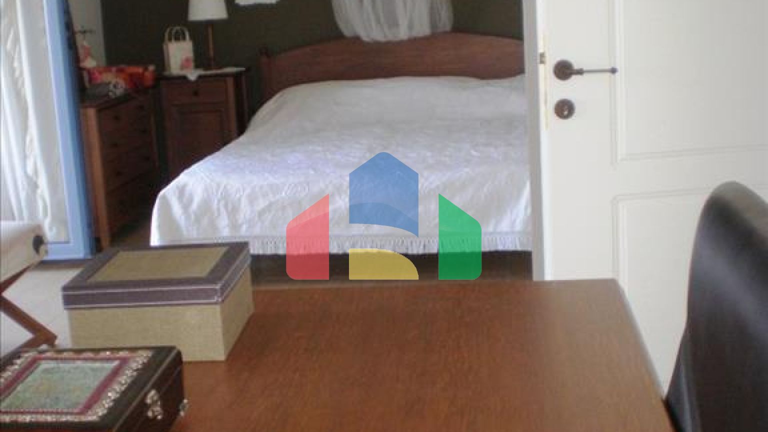 Продаж - Котедж 280 m² на островах