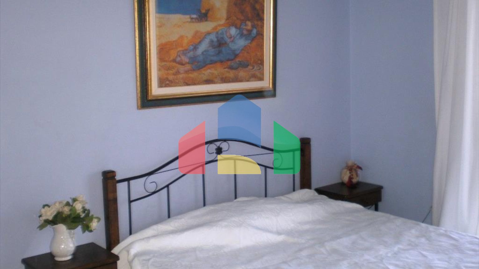 Продаж - Котедж 280 m² на островах