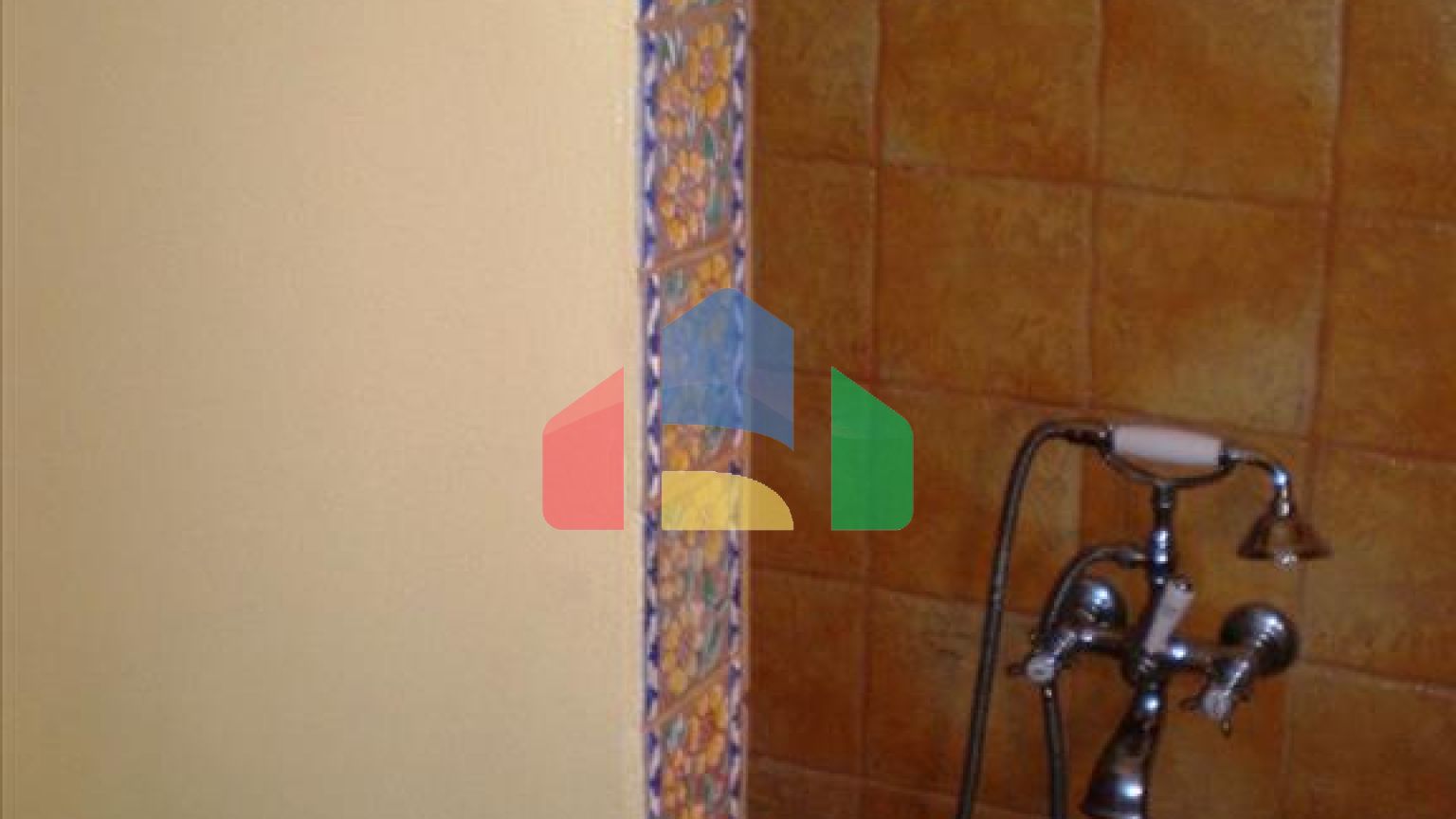 Продаж - Котедж 280 m² на островах