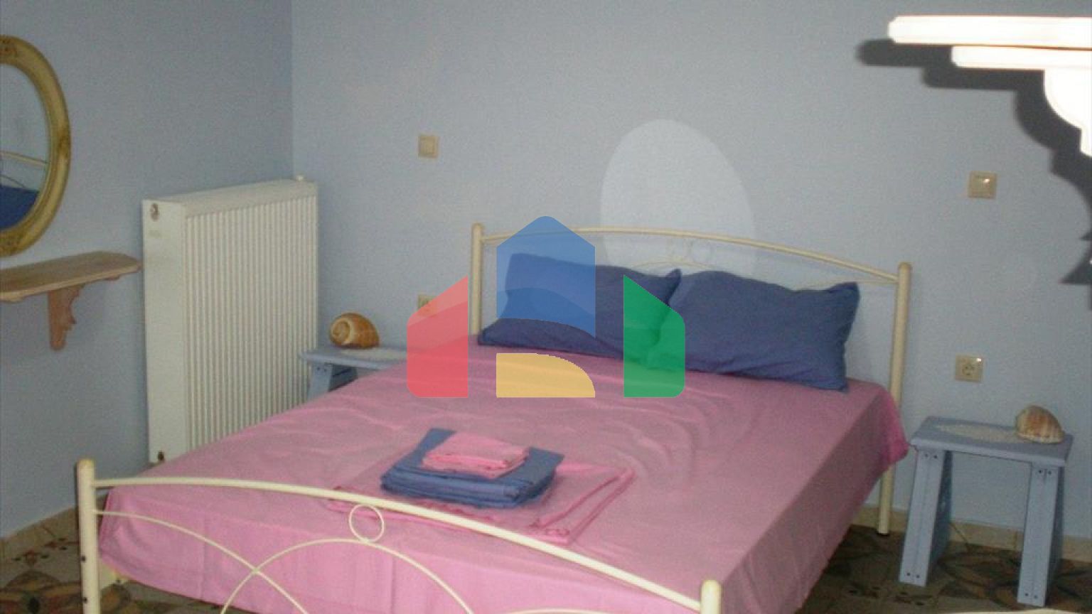 Продаж - Котедж 280 m² на островах