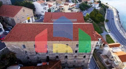 Продаж - Бізнес 5000 m² на островах