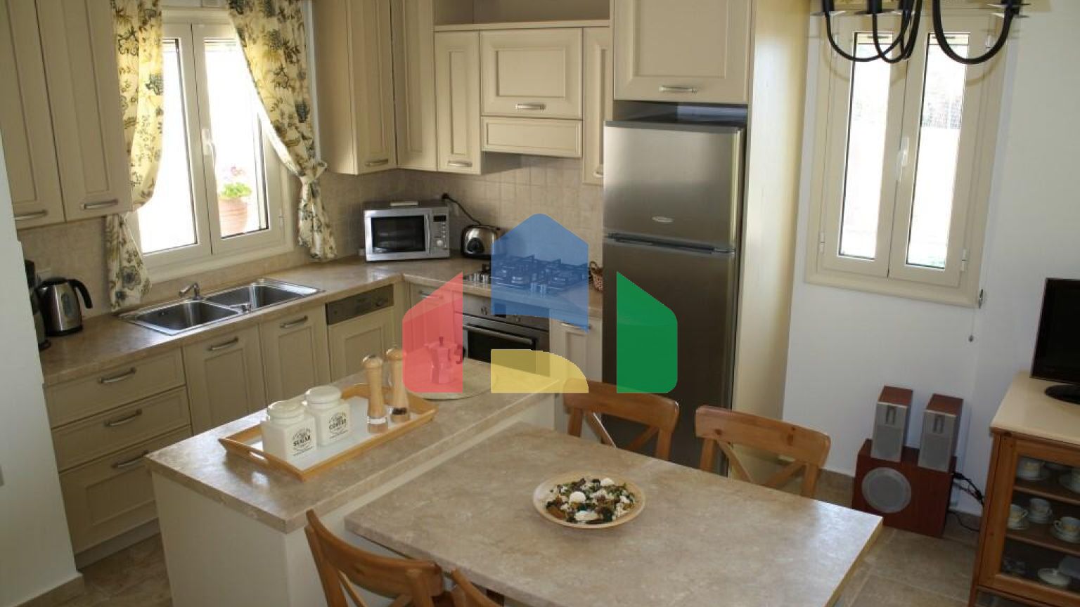 Продаж - Вілла 420 m² на островах