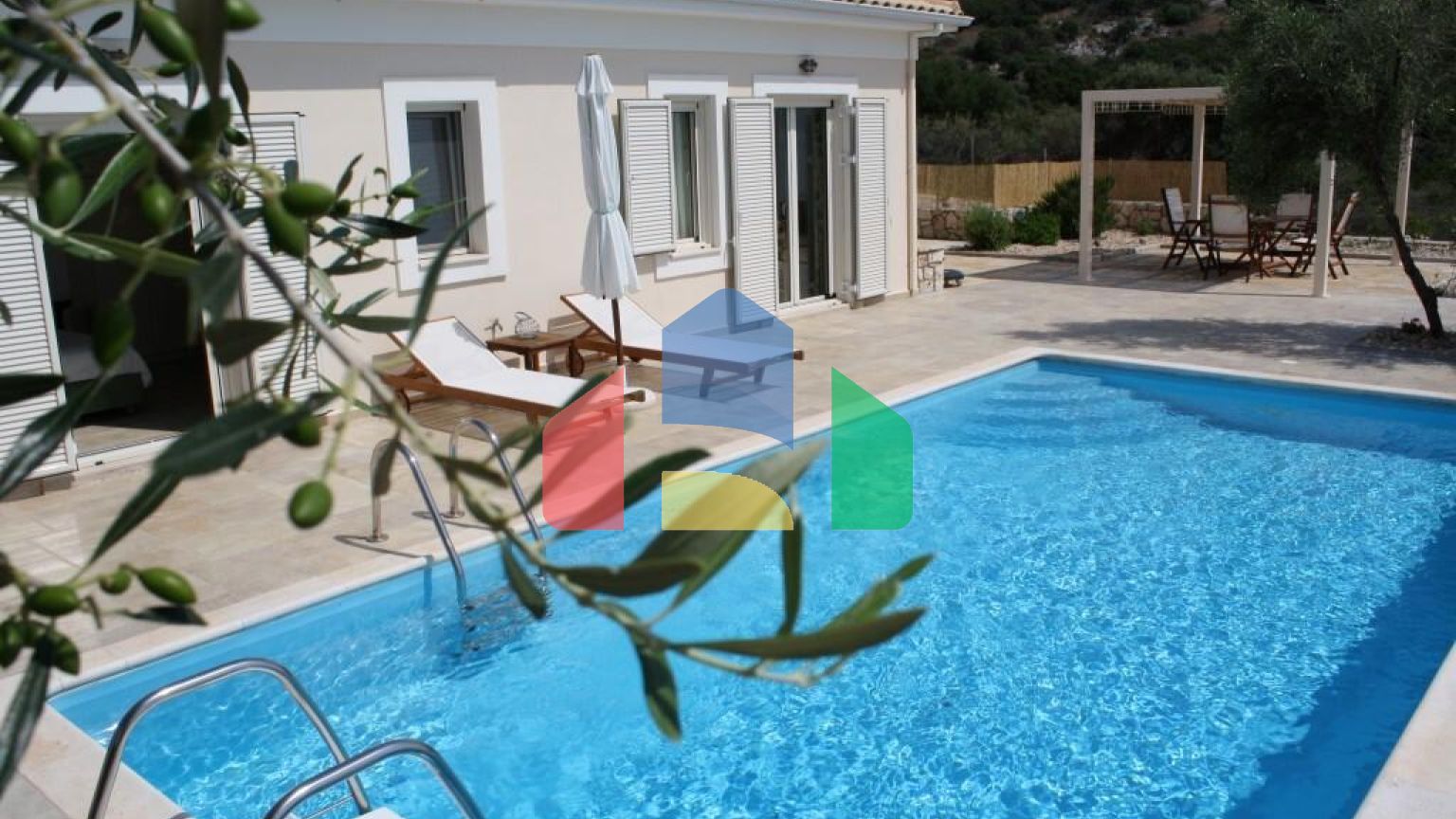 Продаж - Вілла 420 m² на островах