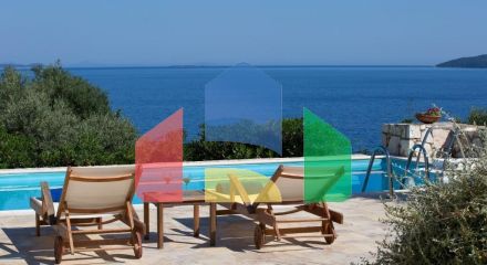 Продаж - Вілла 420 m² на островах