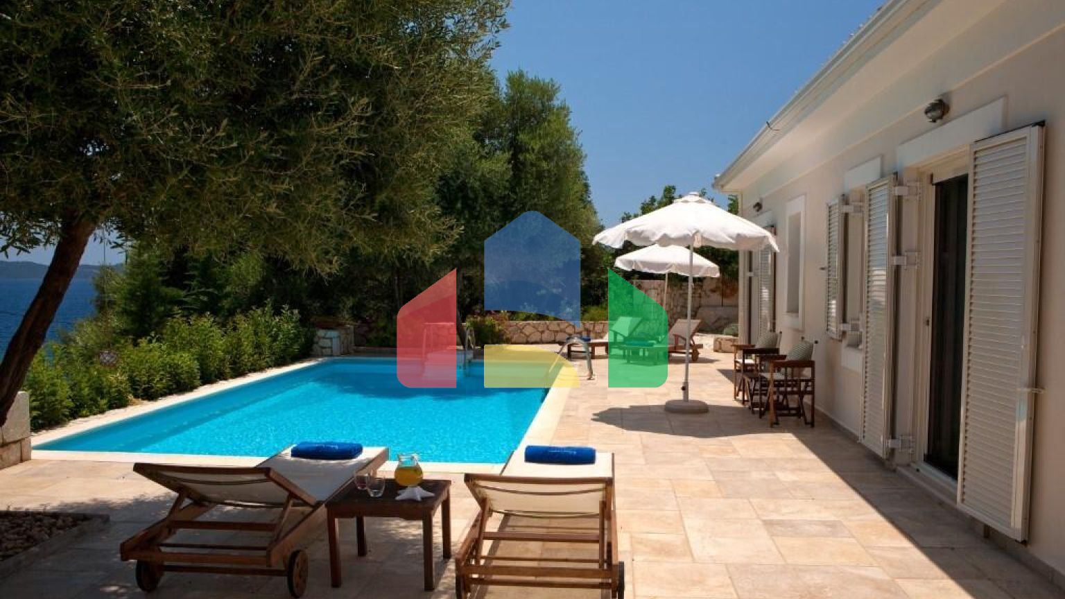 Продаж - Вілла 420 m² на островах