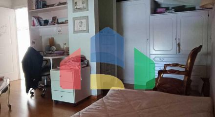 Продаж - Котедж 377 m² на островах