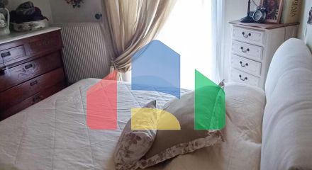 Продаж - Котедж 377 m² на островах