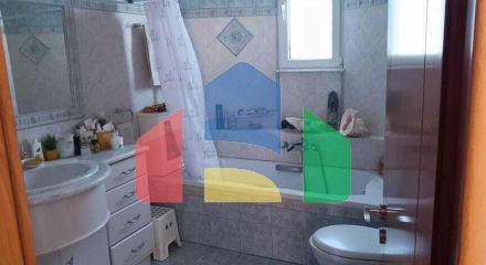 Продаж - Котедж 377 m² на островах