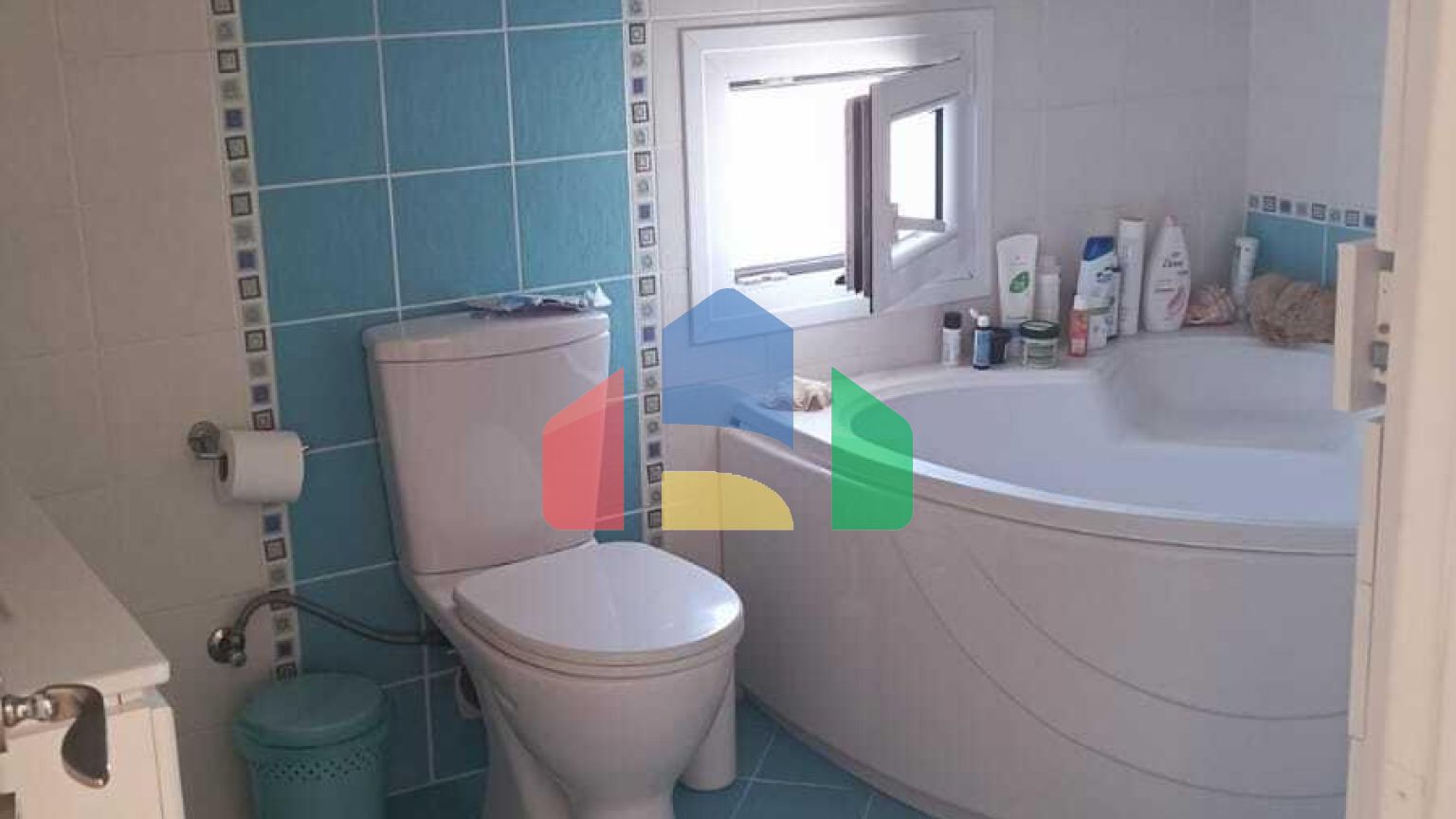 Продаж - Котедж 377 m² на островах