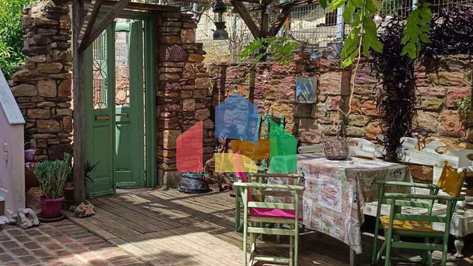 Продаж - Котедж 377 m² на островах