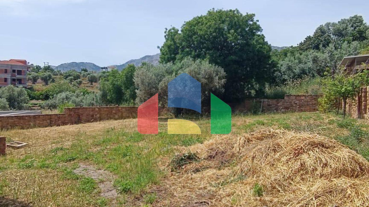 Продаж - Котедж 377 m² на островах