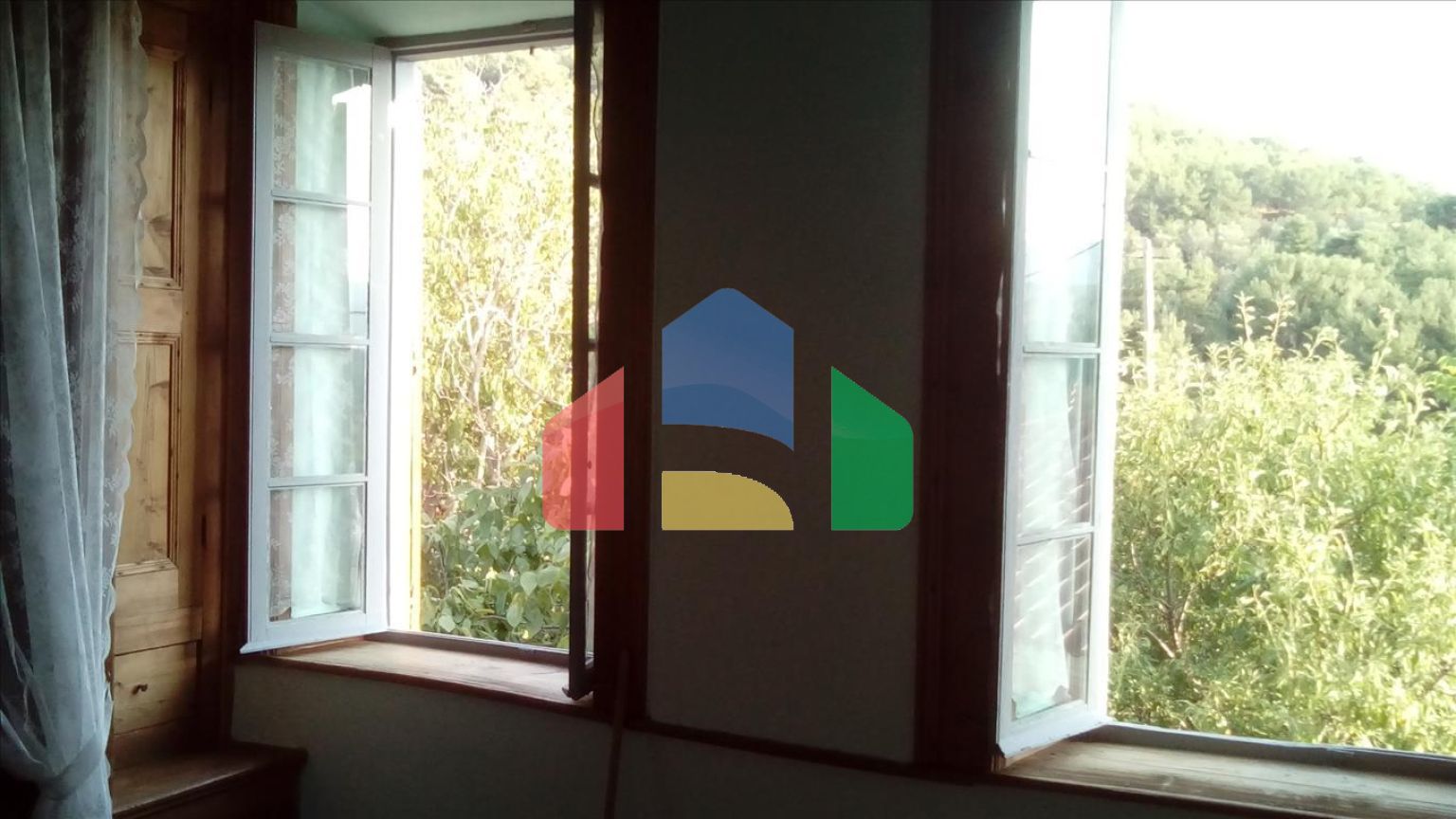 Продаж - Котедж 142 m² на островах