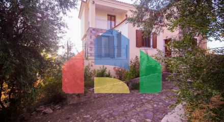 For Sale - Detached house 304 m² on Islands