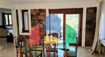 For Sale - Detached house 304 m² on Islands