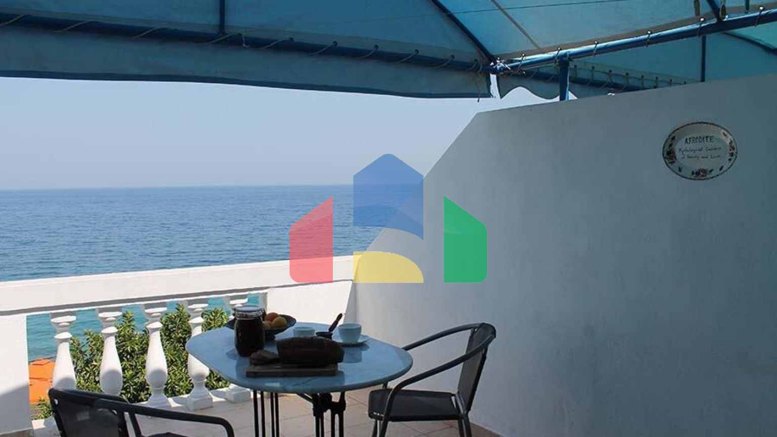 Продаж - Готель 480 m² на островах